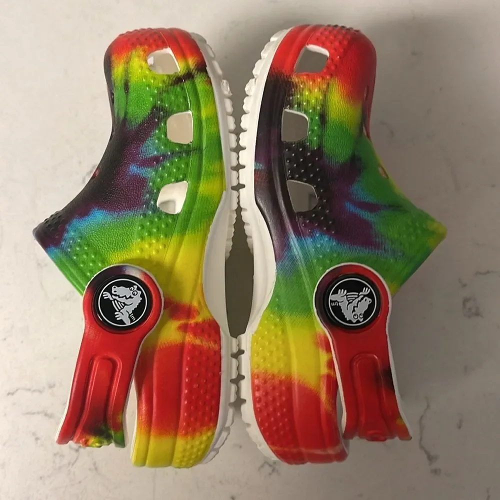 Crocs Littles Tie Dye Clogs Size 5 Classic Clog - Colorful